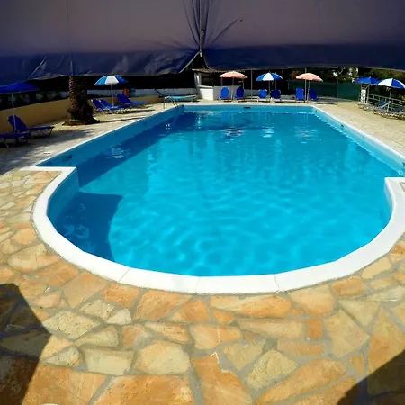 Hotel Tina 2*