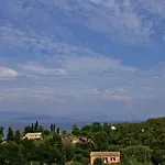 Ξενοδοχείο Tina