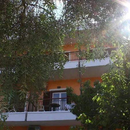 מלון Tina Limni (Corfu)