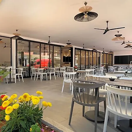 Otel Tina