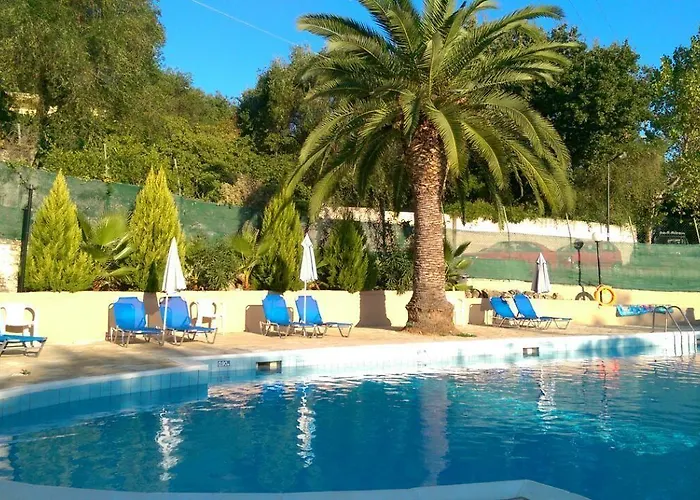 Hotel Tina 2*