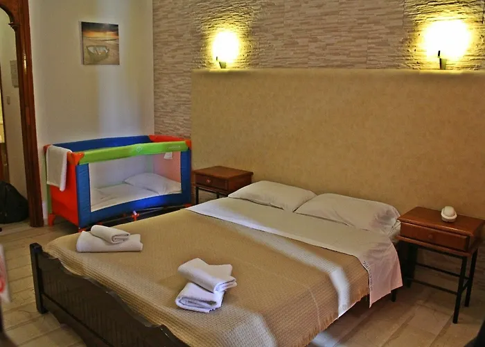 Tina Hotel 2*