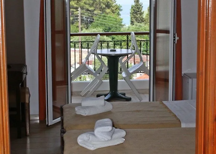 Hotel Tina Limni (Corfu)